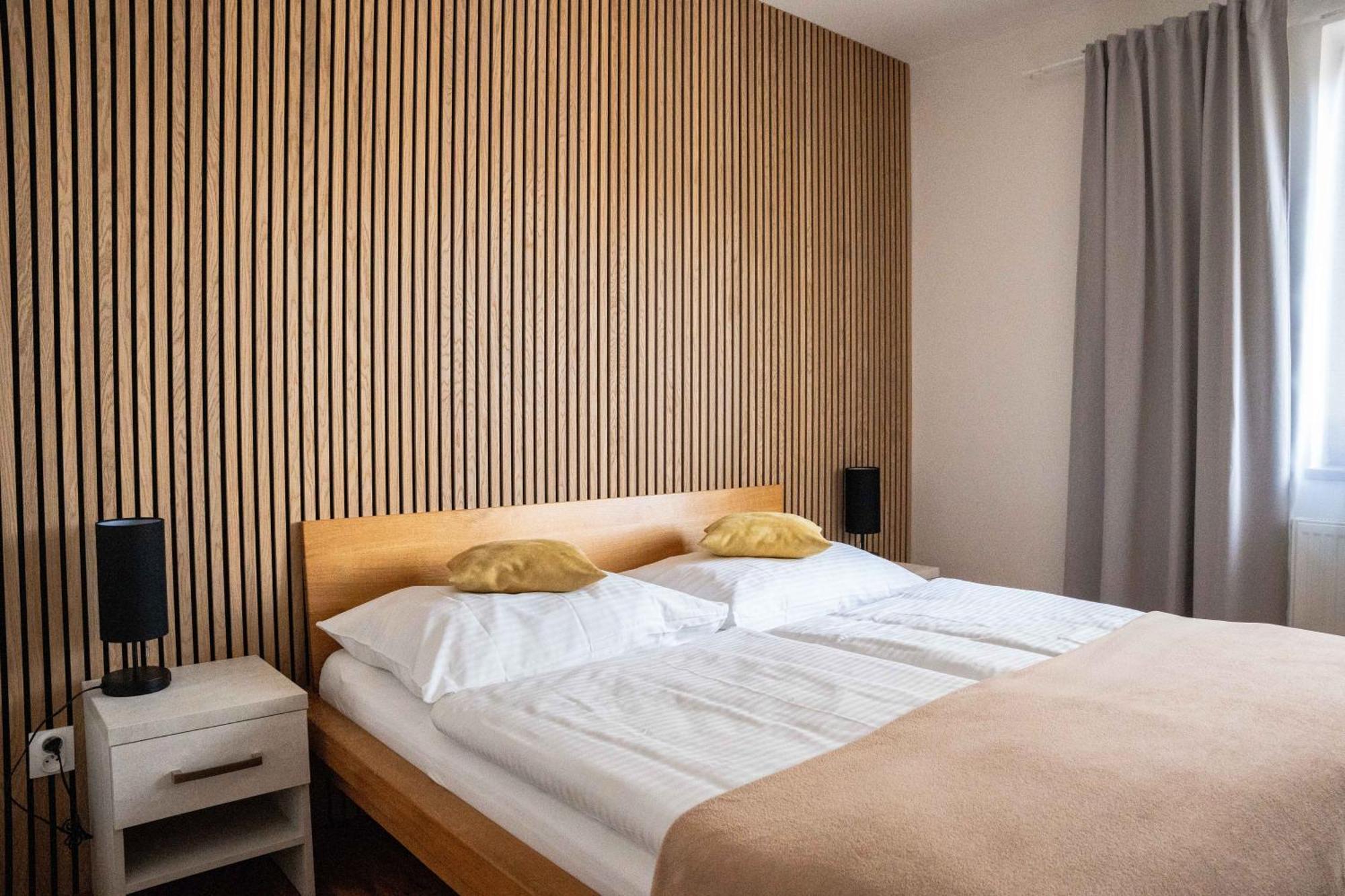 Hotel Sharingham 브르노 외부 사진